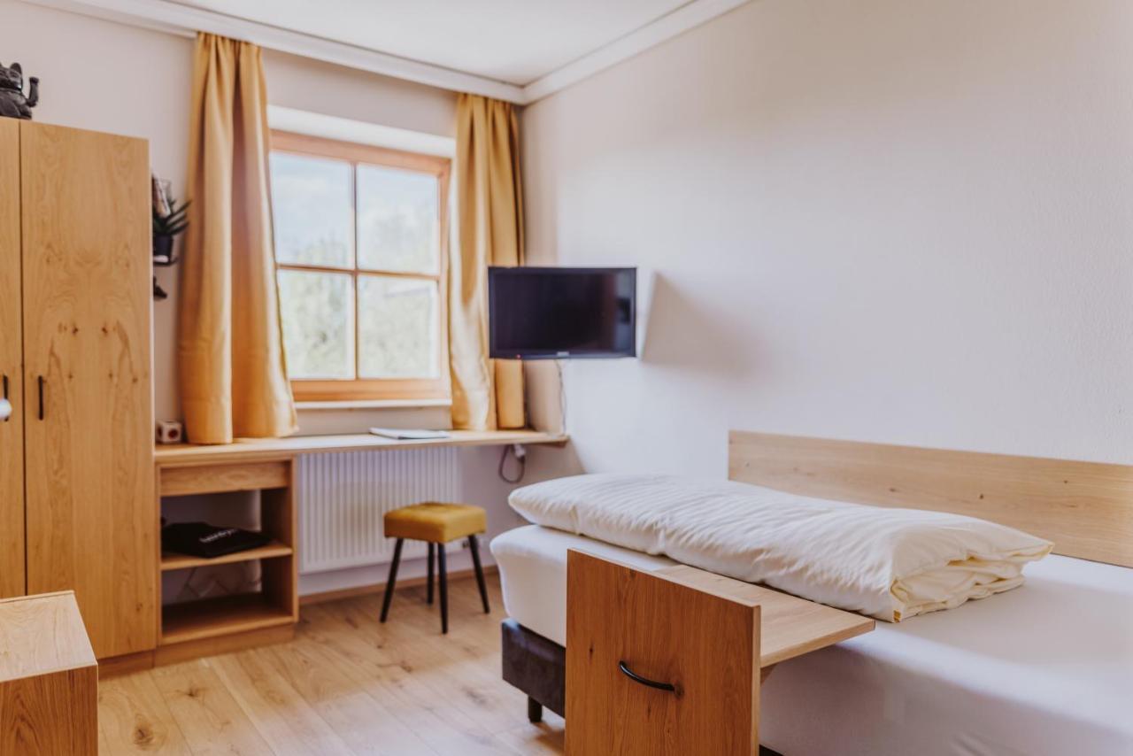Landhotel Gschirnwirt Ойгендорф Екстериор снимка
