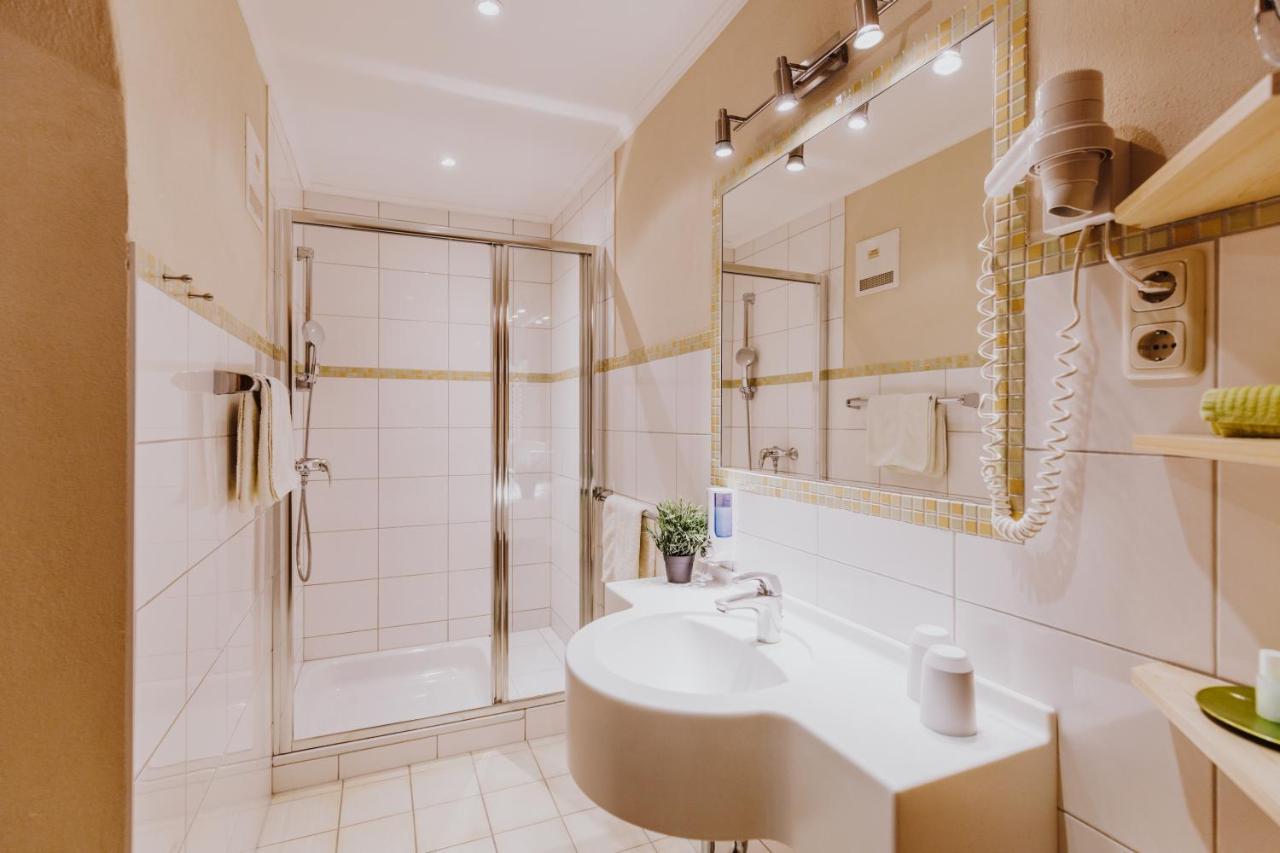 Landhotel Gschirnwirt Ойгендорф Екстериор снимка