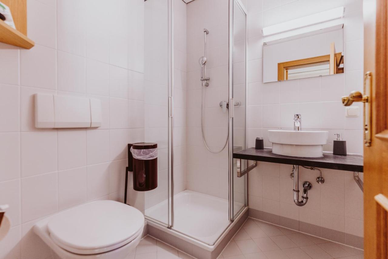 Landhotel Gschirnwirt Ойгендорф Екстериор снимка