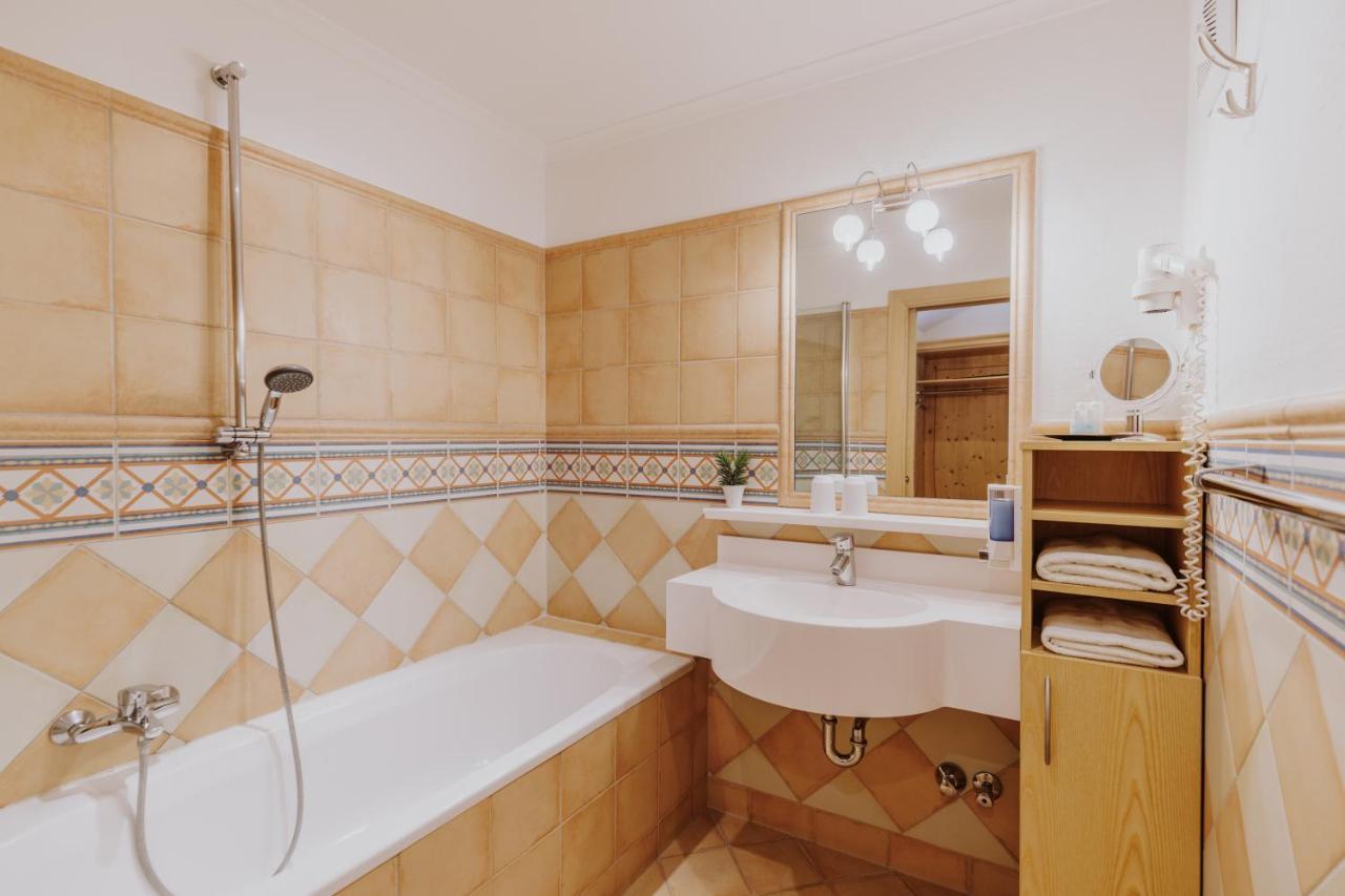 Landhotel Gschirnwirt Ойгендорф Екстериор снимка