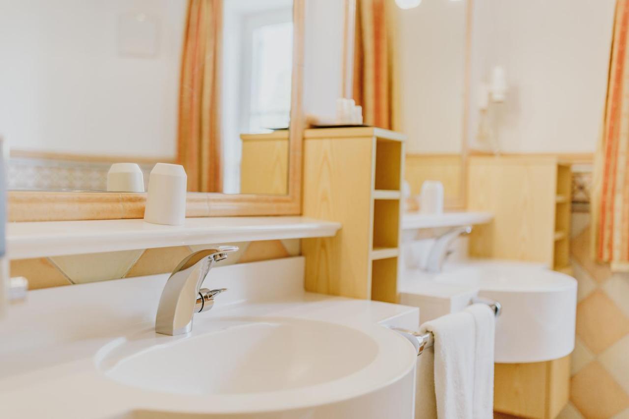 Landhotel Gschirnwirt Ойгендорф Екстериор снимка
