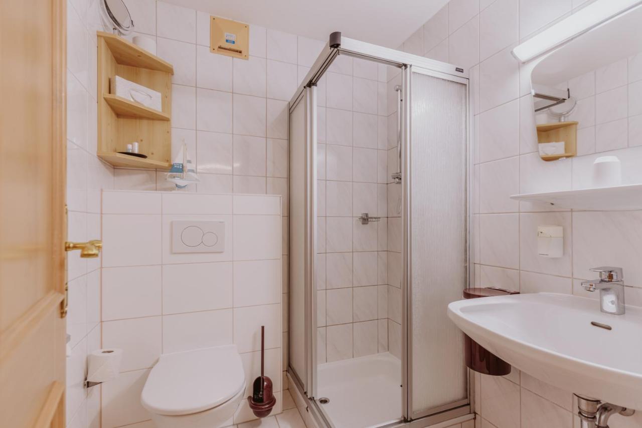 Landhotel Gschirnwirt Ойгендорф Екстериор снимка