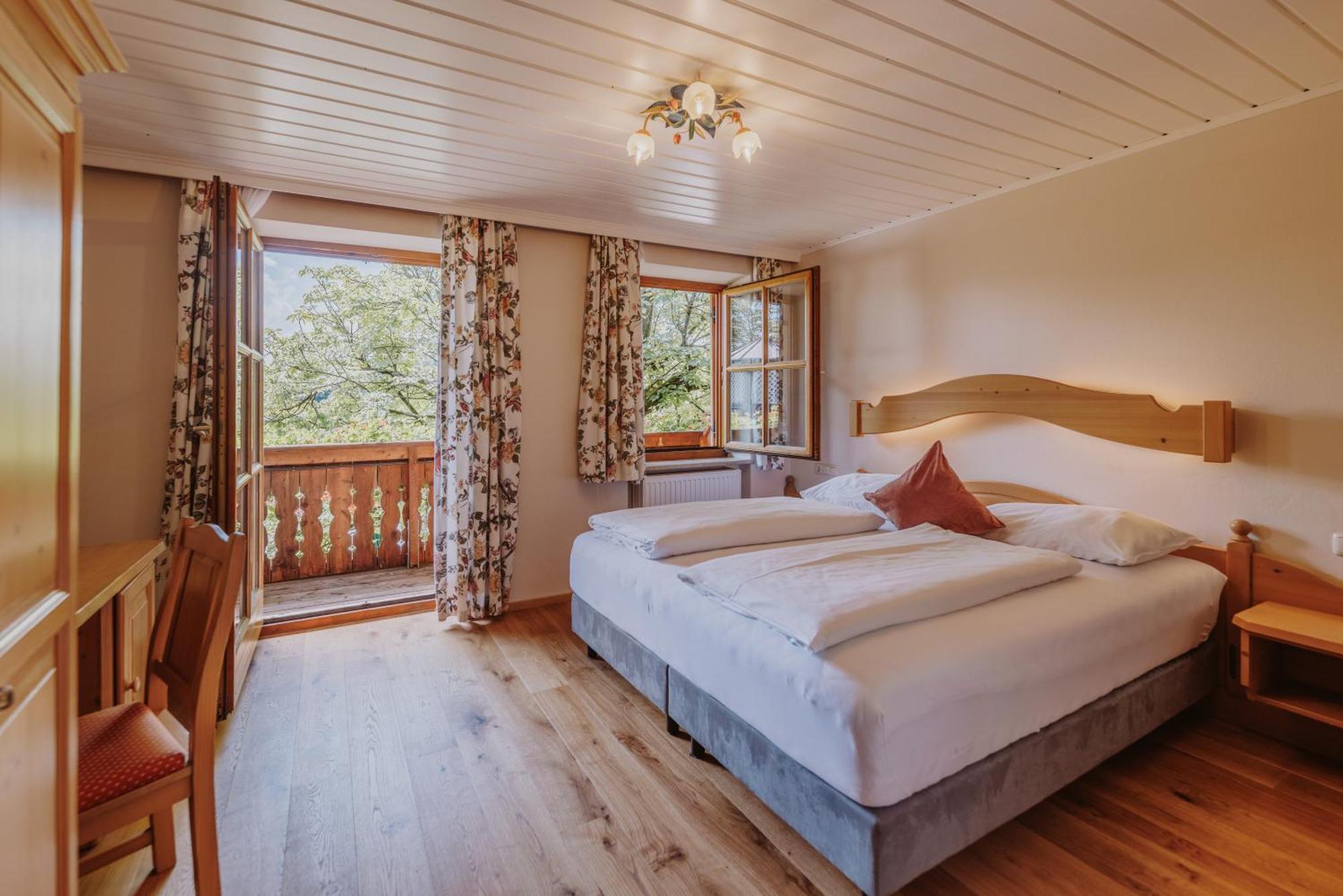 Landhotel Gschirnwirt Ойгендорф Екстериор снимка